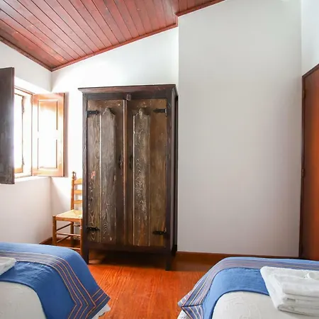 Casas Da Lagarica Gæstehus *