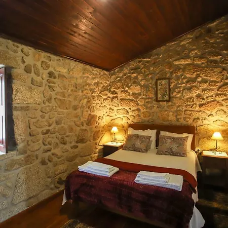 Casas Da Lagarica Gæstehus *