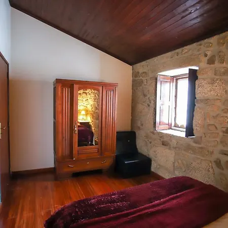 Casas Da Lagarica * Sortelha