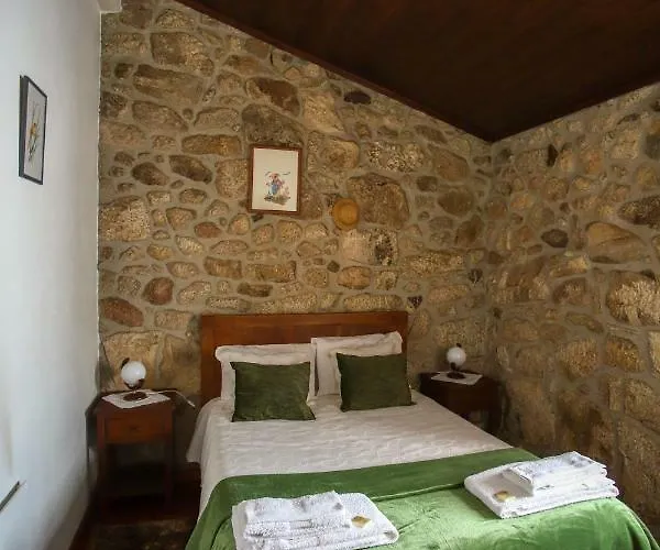 Gasthof Casas Da Lagarica Sortelha