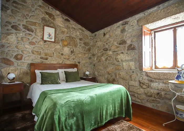 Casas Da Lagariça * Sortelha