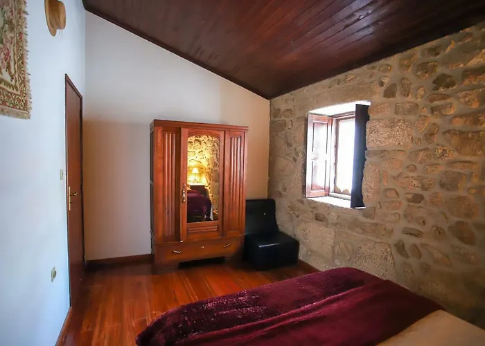 Casas Da Lagarica * Sortelha